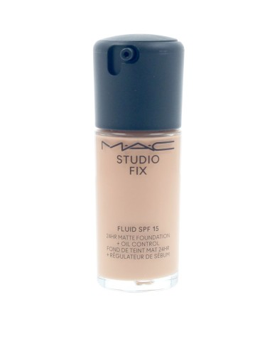 MAC Studio Fix Fluid SPF15 NW30 | Base de Maquilhagem